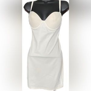 Nancy Ganz  CREM Full Dress Shape Wear, 34B *P1040